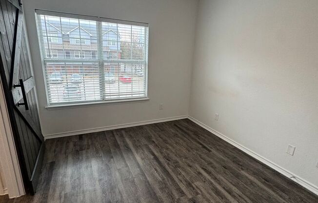 Studio, 1 bath, 573 sqft, $989, Unit 7H-221
