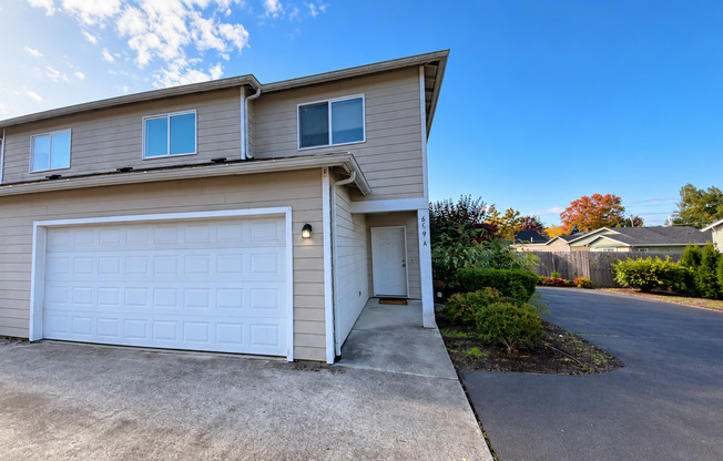 Enjoy the Space! 3-Bedroom| 2.5 Bathroom Chehalis Home with 2-Car Garage