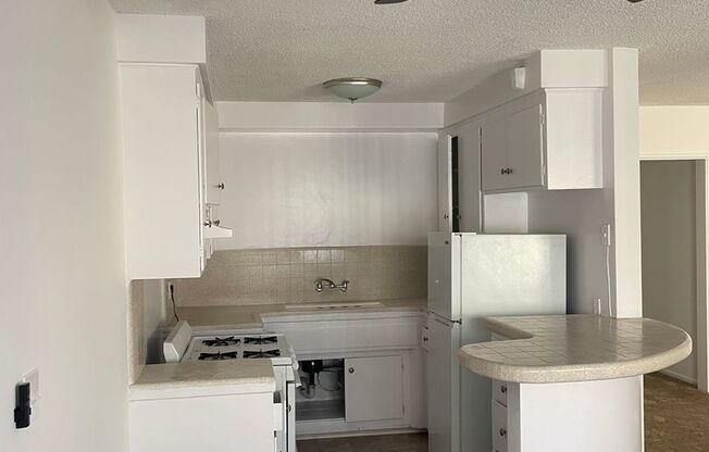 13801 - 13817 Van Ness Ave