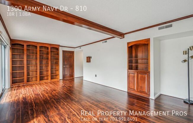 1300 Army Navy Dr Apt 506
