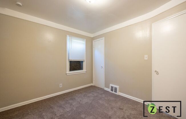 3 beds, 1 bath, $1,150