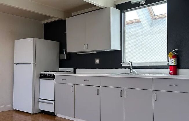 Modern Loft-Style living in the heart of Berkley's 4th Street district!