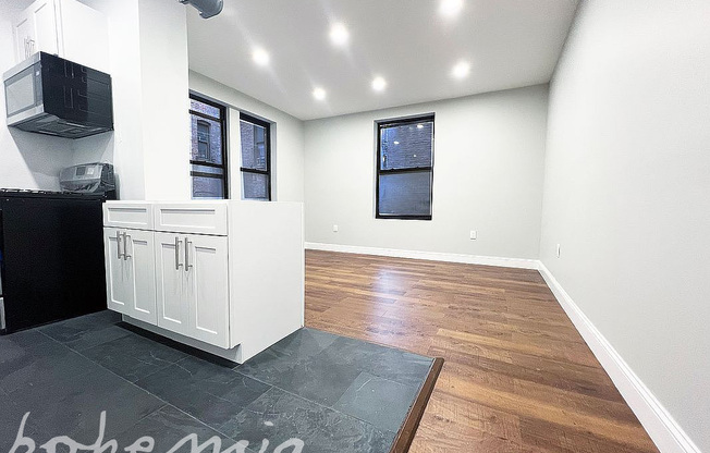 815 W 180 ST