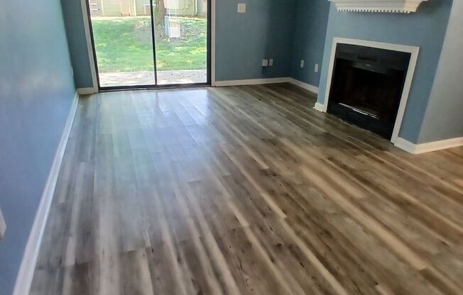 Clean 2BR/2BA Townhome in Garner Near White Oak & I-40