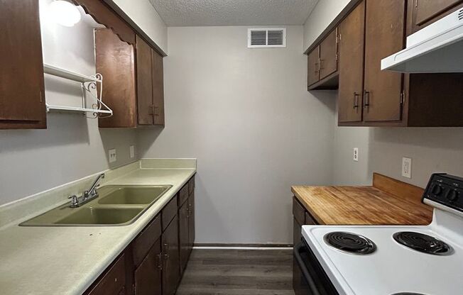 Eleganz Rentals (4619 N 56th Street)