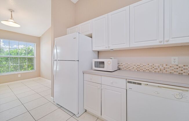 2 beds, 2 baths, $1,695