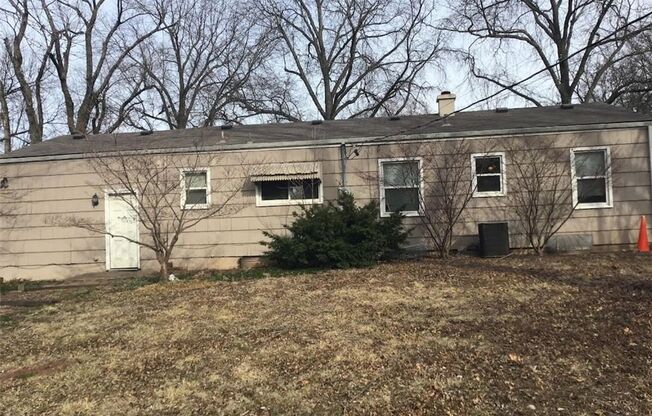 COMING SOON! - Newly Renovated 3Bd, 2Bth in South KC