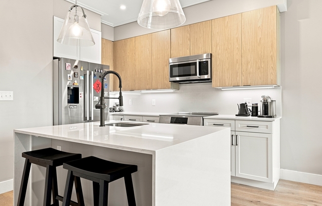 1 bed, 1 bath, 650 sqft, $2,850, Unit 415