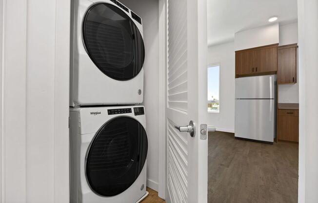2 beds, 1 bath, 1,041 sqft, $2,250, Unit 105