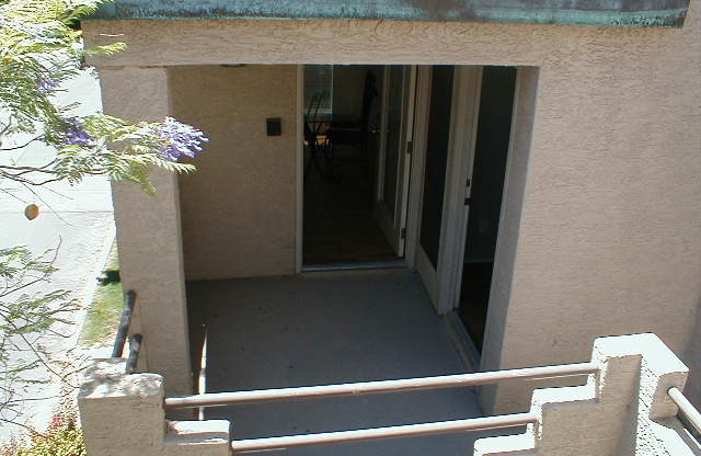 2 beds, 2 baths, $1,995, Unit # 262