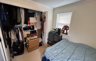 2 beds, 1 bath, $3,000, Unit 5