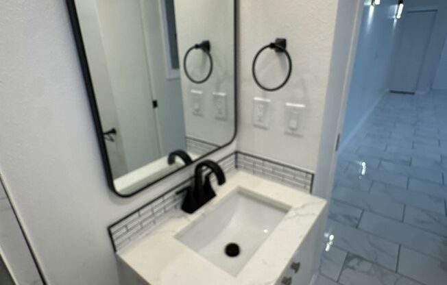 Studio, 1 bath, 500 sqft, $1,095, Unit Apt 50