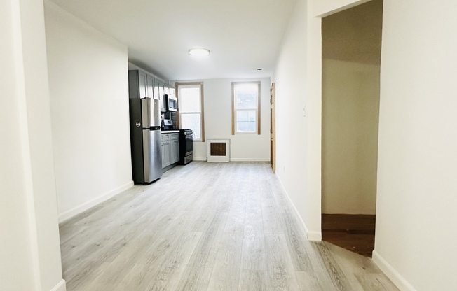 Studio, 1 bath, $2,500, Unit 1R