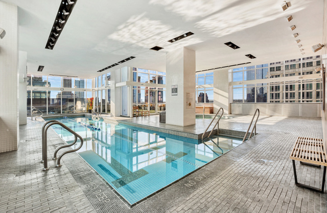 1 bed, 1 bath, 690 sqft, $4,400, Unit 6F