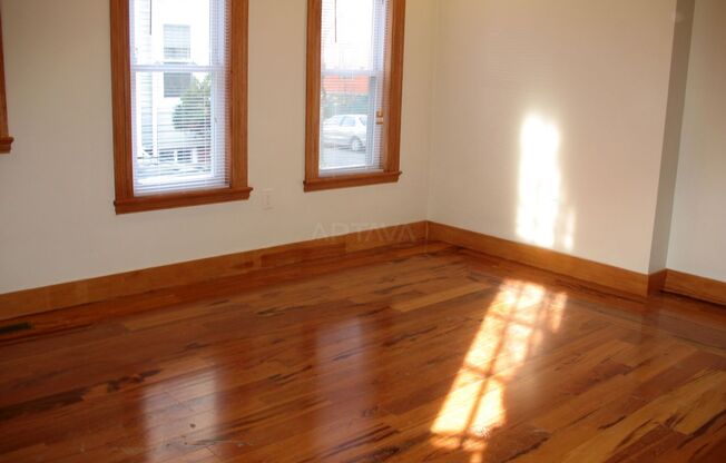 32 Holyoke Rd
