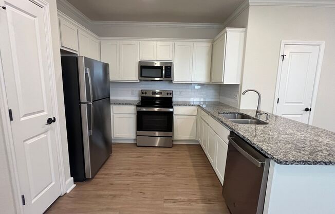 Lynwood Village Townhome - Move-in Ready