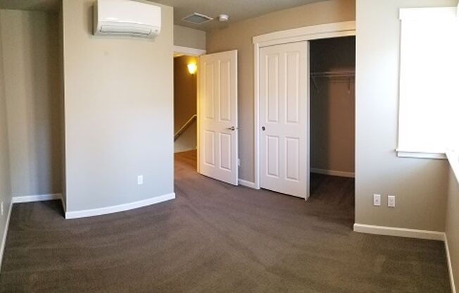 2 beds, 2.5 baths, 1,345 sqft, $2,075, Unit 1332-103