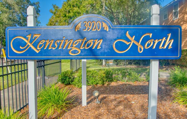 Spacious townhome in Kensington North