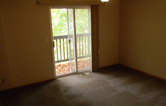 3 beds, 2 baths, $1,600