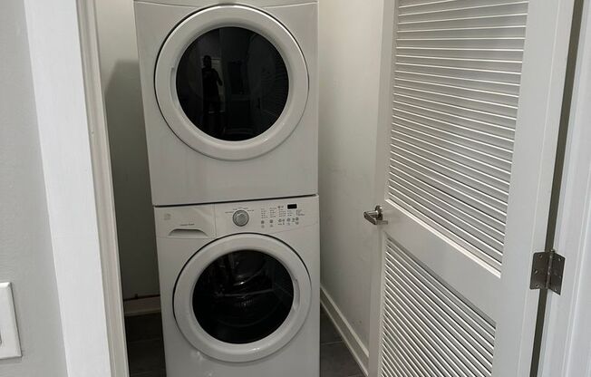Studio, 1 bath, 445 sqft, $1,285, Unit 1D