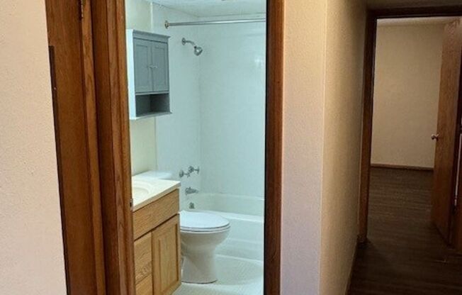3 beds, 2 baths, 1,200 sqft, $2,350, Unit 5
