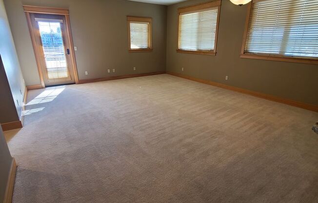 2050 Main St #301