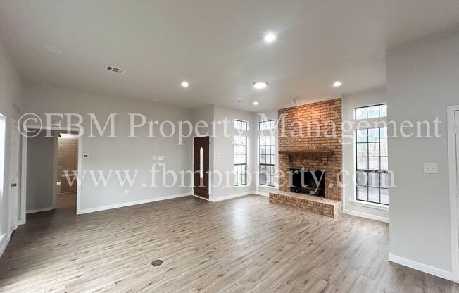 806 Cresside - Beautiful 3 Bedroom, 2 Bathroom Home in Richardson, TX!