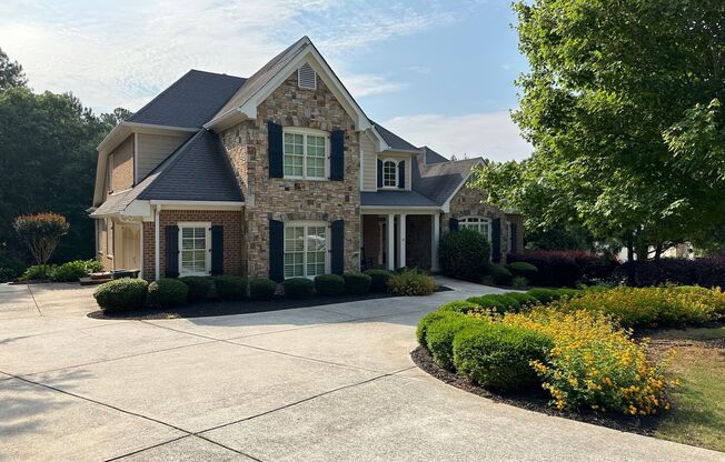 Huge, beautiful custom 4 bedroom house in Oconee!