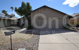 4415 W MORROW DR