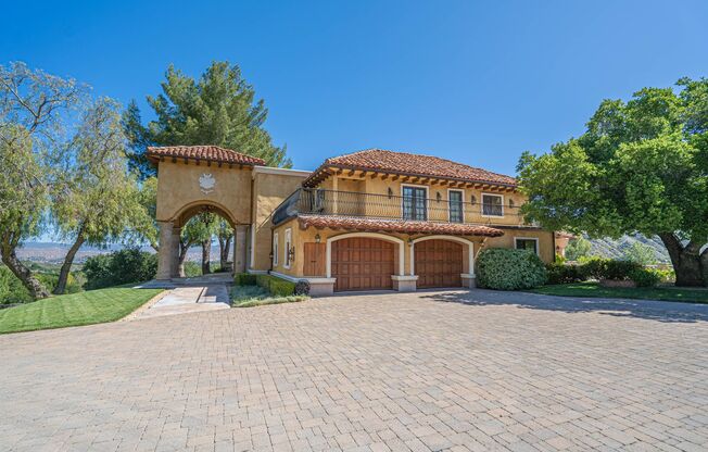 Private 5 Bedroom Estate for Rent in Santa Clarita!!