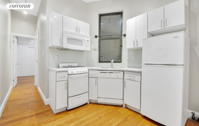 1 bed, 1 bath, $3,395, Unit 2