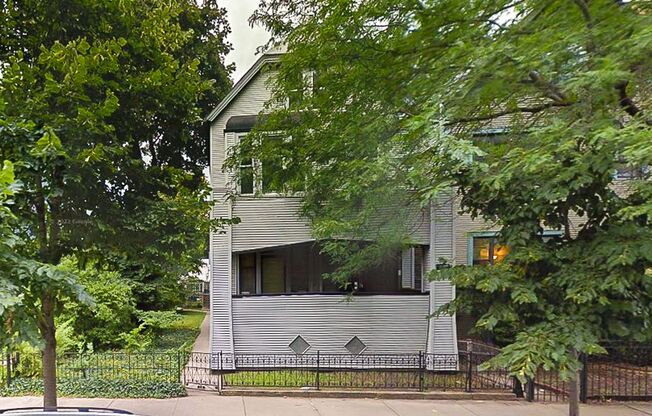 3250 N. Lakewood