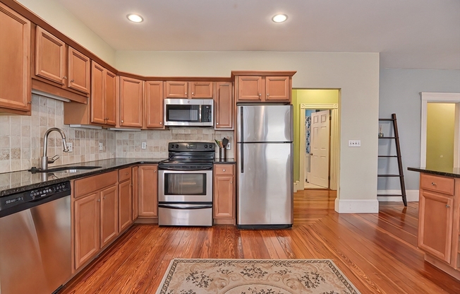 762 COLUMBIA RD