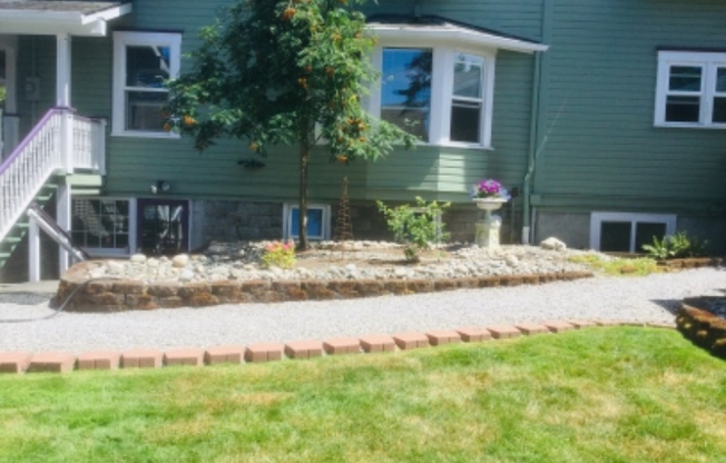 324 E HIGHLAND AVE