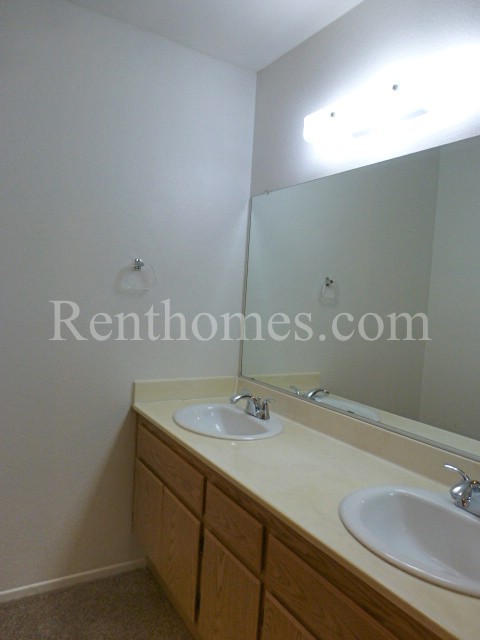 2 beds, 2 baths, $2,650