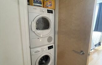 1 bed, 1 bath, $4,595, Unit 1507