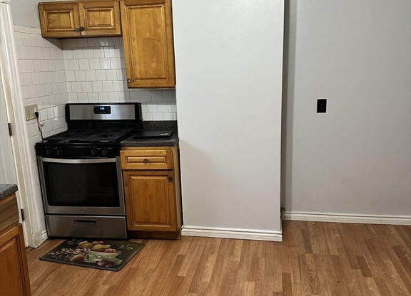 6 beds, 1 bath, 1,731 sqft, $3,600, Unit 1