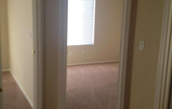 3 bedroom in Cooper Commons Chandler!