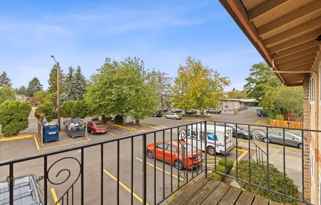 Studio, 1 bath, 450 sqft, $1,150, Unit 27-A