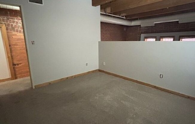 1 bed, 1 bath, 630 sqft, $1,249, Unit 524