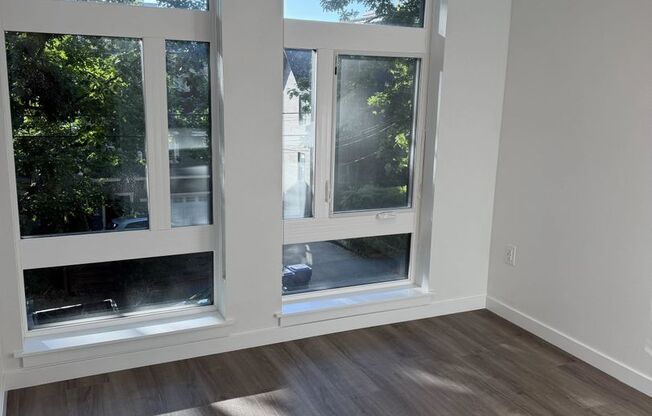 2 beds, 2 baths, 784 sqft, $2,678, Unit 202