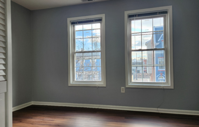 329 ELM ST NW