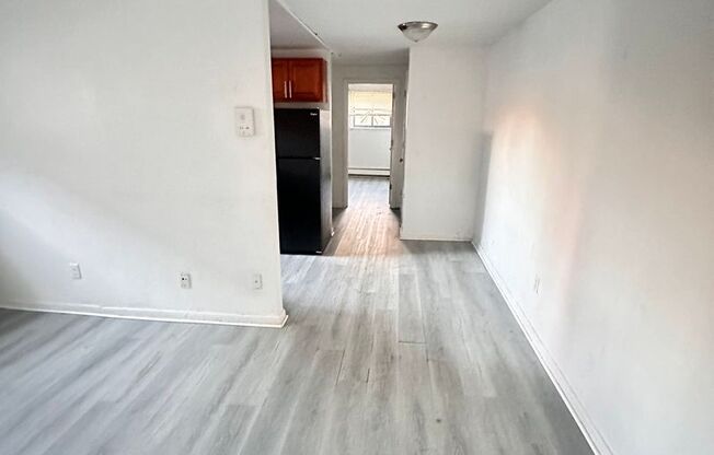 1 bed, 1 bath, $1,050, Unit D3