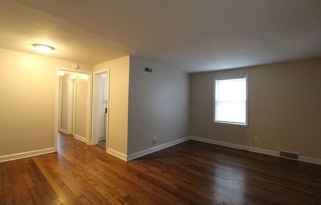 One Bedroom Duplex in North Kansas City