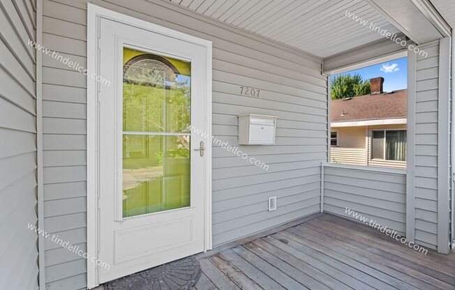 Charming 2-Bedroom + Bonus in University Park | Basement, Garage, Fenced Yard & More!