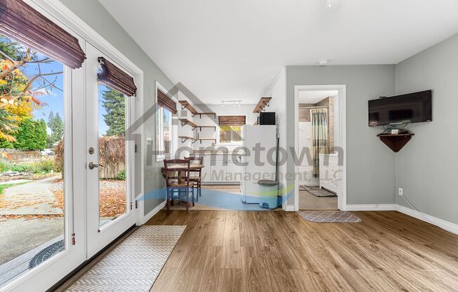 1 bed, 1 bath, $1,100, Unit Studio