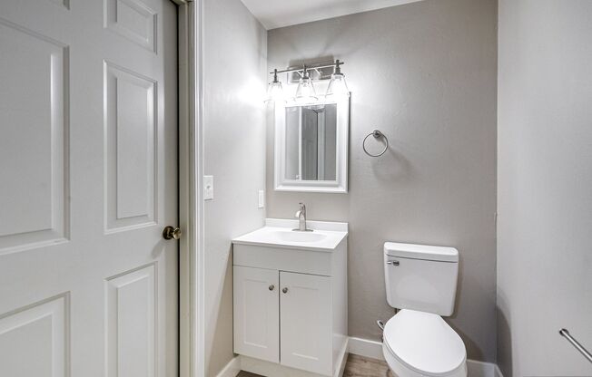 3 beds, 2.5 baths, 1,300 sqft, $1,999, Unit TH 2403-04