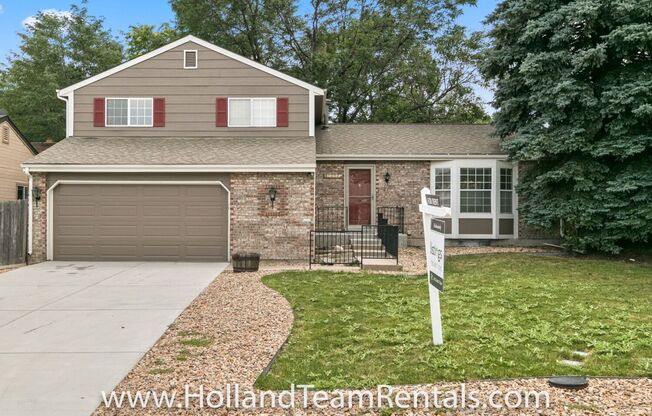 Tri-level Home in Centennial!