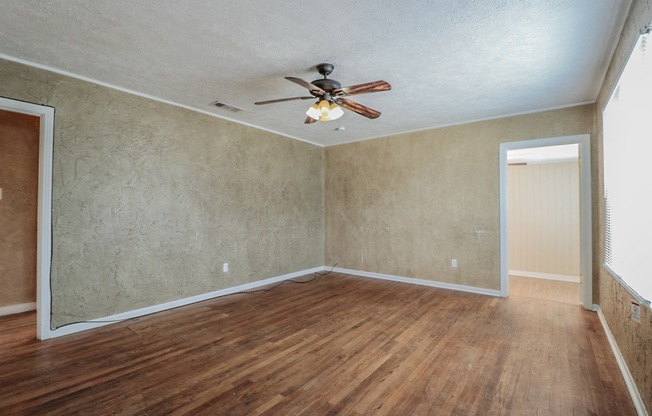 Cute 3/2 Central Lubbock close to University