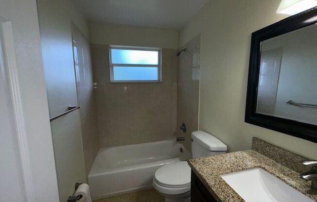 Studio, 1 bath, 550 sqft, $1,395, Unit 206